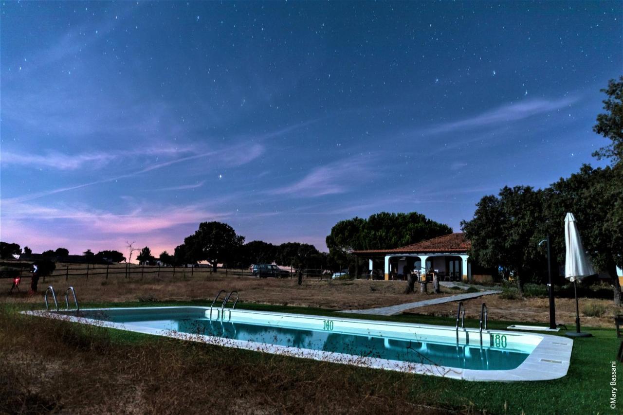 Eco-Lodge En La Reserva Privada Campanarios De Azaba - Proyecto De Conservacion Espeja Εξωτερικό φωτογραφία