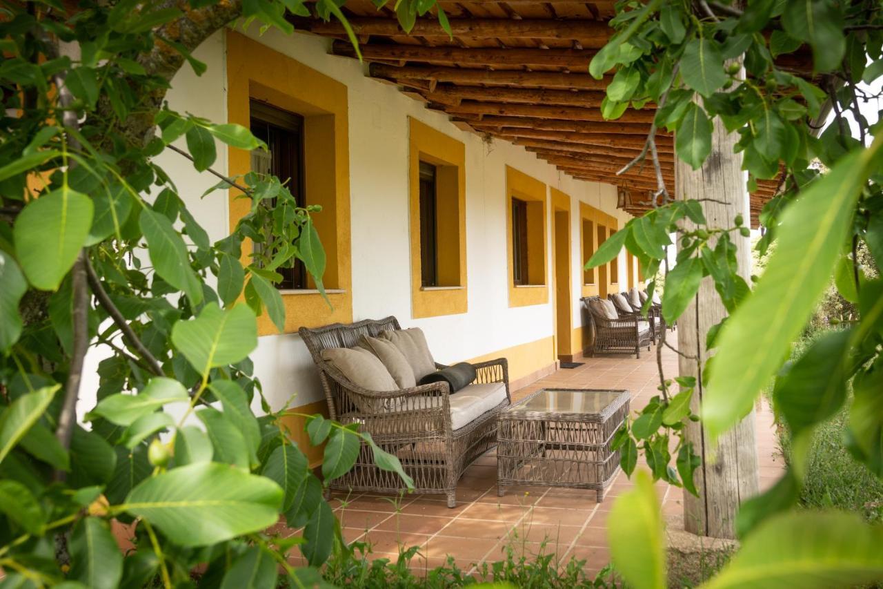 Eco-Lodge En La Reserva Privada Campanarios De Azaba - Proyecto De Conservacion Espeja Εξωτερικό φωτογραφία